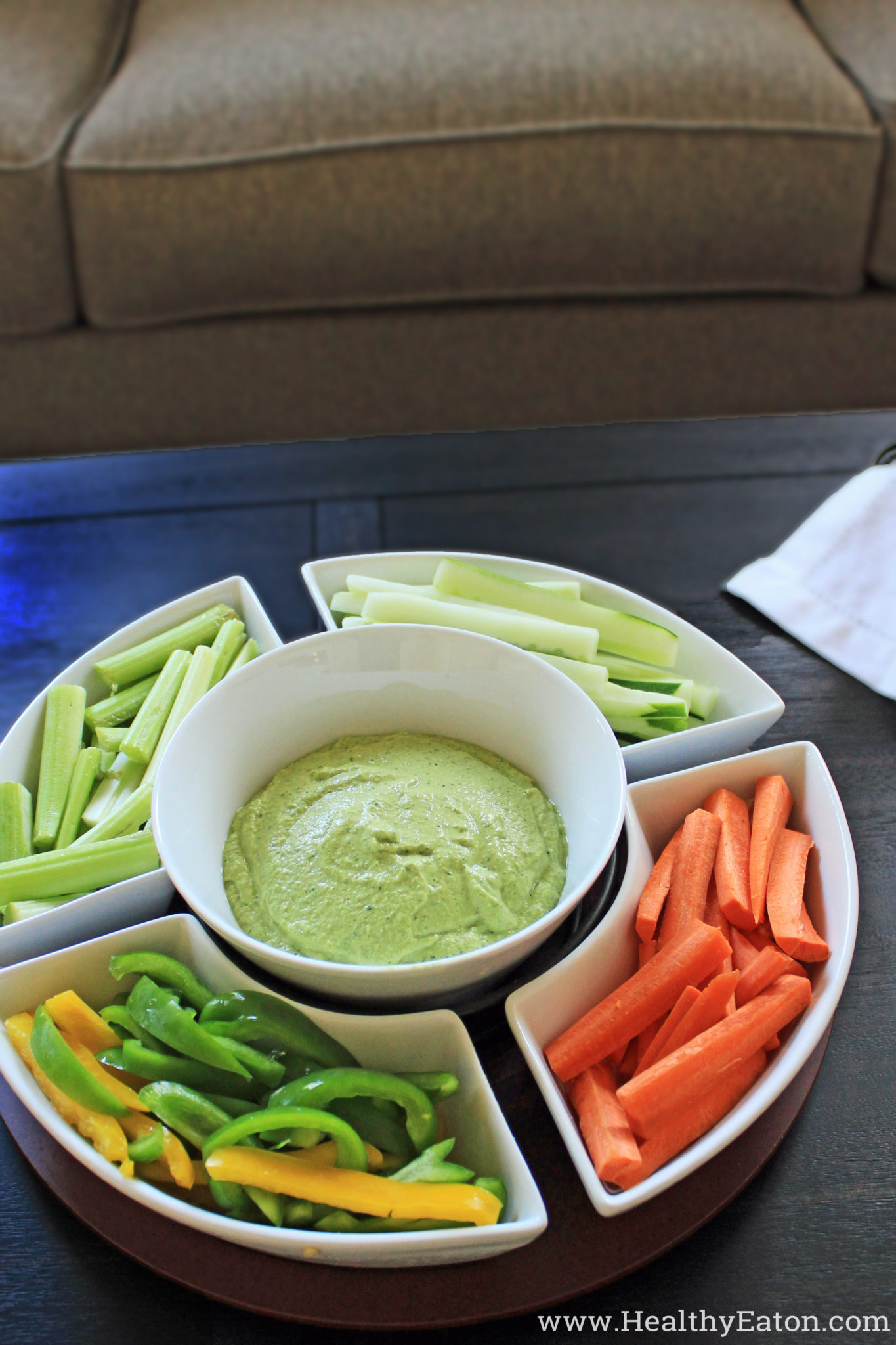 detoxifying zucchini hummus